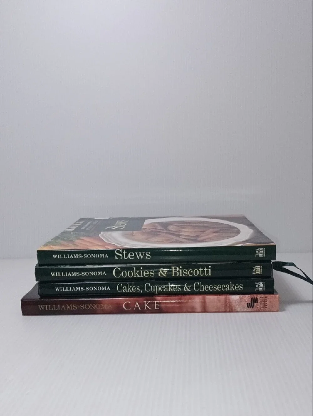 Williams-Sonoma 4 Cookbook Set - Brown, Green, White